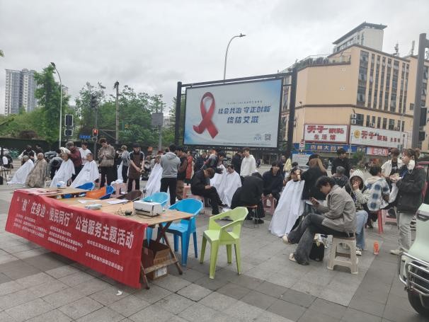 “‘救’在身边·便民同行”公益服务主题活动顺利开展